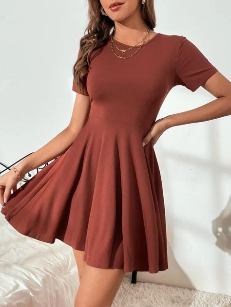 Simple Dresses Casual, Formal Dresses For Teens, Cute Casual Dresses, Cute Short Dresses, Grad Dresses, Short Dresses Casual, Dress For Short Women, Vestido Casual