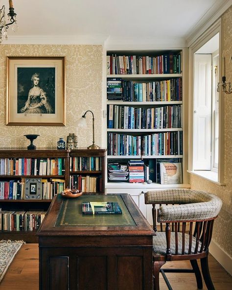 Office Room Bookshelves, Maximalist Library, Small Home Library Room, Glass Addition, New Traditional Interior Design, Small Home Offices, Home Library Design, Georgian Homes, Home Libraries