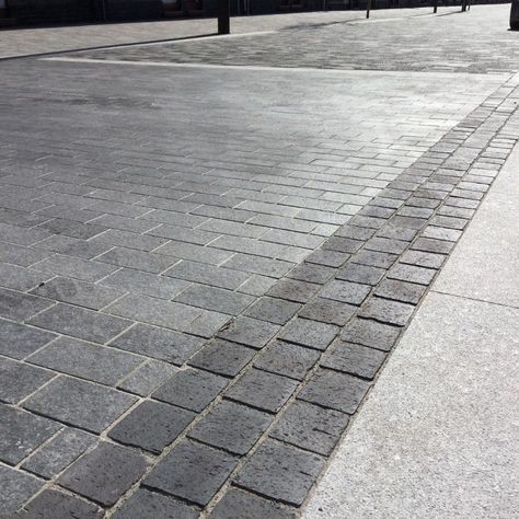 Baggeridge Blue Dragfaced Square Edged Cobbles Square Cobblestone Driveway, Grey Block Paving, Dublin Cobble Pavers, Tactile Paving, Concrete Pavement, Belgard Cambridge Cobble Pavers, Cambridge Pavers Limestone Quarry Blend, Cobblestone Driveway, Driveway Pavers