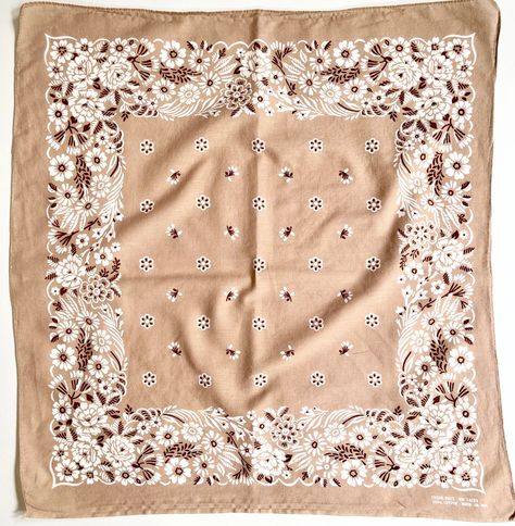 60s Floral Beige Bandana Vintage 60s 70s Fast Color Soft Cotton Rare Pale Light Brown Black White Colorway American Vintage Clothing, 60s Floral, Timeless Wardrobe Staples, Vintage Painting, Vintage Cotton, Vintage 60s, Bandanas, American Vintage, Vintage Shops