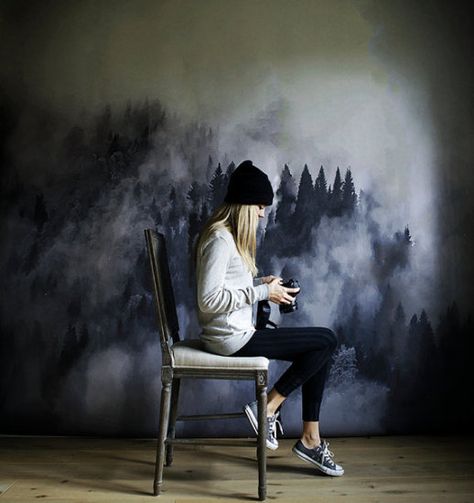 You don’t have to be Michelangelo to create your own stunning and artistic #wall #murals. http://www.organicauthority.com/21-ideas-for-creating-stunning-wall-murals-in-your-space/ Foggy Hills, William Morris Wallpaper, Tree Mural, Most Beautiful Wallpaper, Forest Wallpaper, Illustration Vintage, Black And White Wallpaper, White Wallpaper, New Wall