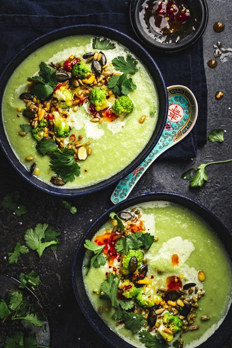 Köstliche Romanesco Kokos Suppe - ein schneller und einfacher Genuss Coconut Soup, Ayurveda, Soups, Coconut