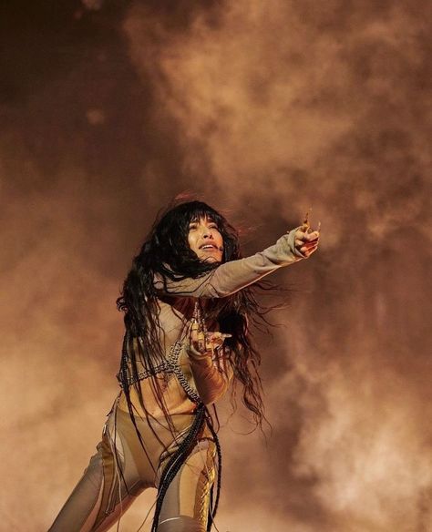 Loreen Eurovision 2023, Loreen Eurovision, Eurovision Aesthetic, David Eddings, Clothing Aesthetics, Eurovision 2023, Fashion Dream Job, Popular People, Eurovision Song Contest