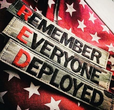 #remembereveryonedeployed Thank You For Service, Navy Quotes, Thanks For Your Service, Country Backgrounds, Powerful Pictures, Patriotic Pictures, Art Stars, 1st Responders, Remember Everyone Deployed