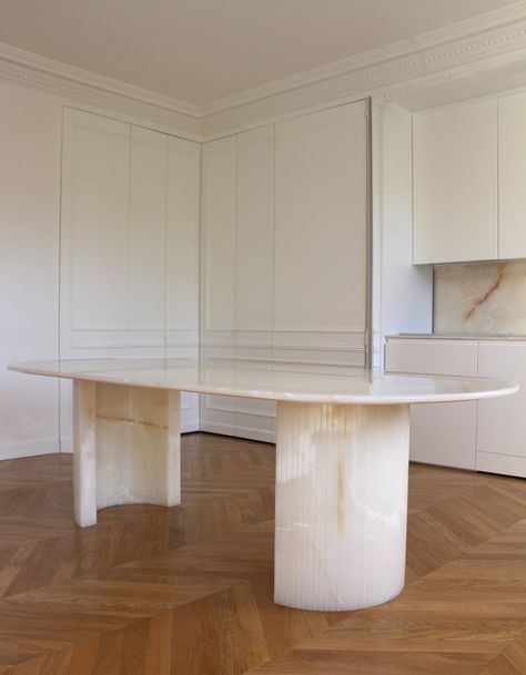 LUNA WHITE ONYX DINING TABLE Onyx Dining Table, Onyx Table, Table Marble, Stone Dining Table, White Onyx, Dream Apartment, Marble Colors, Marble Table, Home N Decor