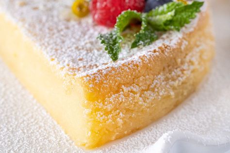 Lemon Cake Recipes, Easy Lemon Pie, Microwave Lemon Curd, Citrus Tart, Cake Recipes Easy, Easy Lemon Curd, Lemon Tart Recipe, Sweet Surrender, Lemon Curd Recipe