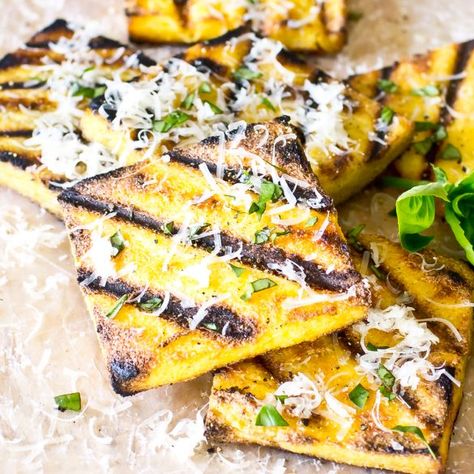 Grilled Polenta - The Gourmet Gourmand Healthy Polenta Recipes, Healthy Polenta, Grilled Polenta, How To Cook Polenta, Gourmet Grilling, Searing Meat, Polenta Recipes, Gluten Free Sides, Gluten Free Recipe