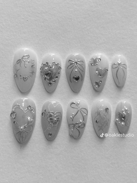 Silver Pink Nails, Nail Ideas White, Acrylic Nails Almond Shape, Hello Nails, Asian Nails, Fancy Nails Designs, Silver Nail, Ombre Acrylic Nails, Really Cute Nails