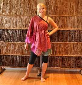 Adventures with Mexicali Blues: Magic Wrap Skirt Style Tutorial: Butterfly Kimono Top Magic Skirt Tutorial, Wrap Skirt Diy, Wrap Skirt Tutorial, Butterfly Kimono, Magic Wrap Skirt, Magic Skirt, Sari Skirt, Magic Wrap, Style Tutorial