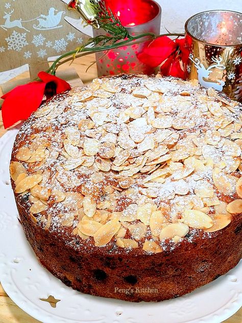 MARY BERRY FRUITCAKE No requirement of soaking dried fruits in alcohol nor aging it, really easy fruit cake which is kids friendly! The cake is burst with bu... Mary Berry Fruit Cake, Quick Fruit Cake, Light Fruit Cake Recipe, Mary Berry Recipes Baking, Moist Fruit Cake Recipe, Easy Fruit Cake, Mary Berry Cakes, Mary Berry Cooks, Best Fruit Cake Recipe