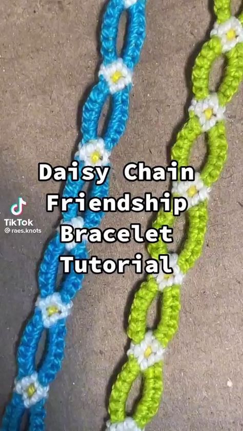 Daisy chain tutorial [Video] in 2022 | Diy friendship bracelets patterns, Diy bracelet designs, Friendship bracelets tutorial Daisy Chain Tutorial, Chain Tutorial, Tutorial Knitting, Pola Macrame, Diy Bracelets With String, Friendship Bracelets Easy, String Bracelet Patterns, Diy Friendship Bracelets Tutorial, Braided Bracelet Diy