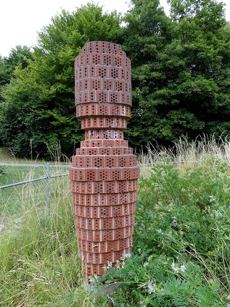 Sculpture garden with insect hotels, Stuttgart, Germany. Insect Architecture, City Parks Design, Hotel Sculpture, Insect House, Bee Houses, Insect Wall, Wild Bees, Bee Hotel, Bug Hotel