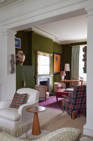 An elegant Chelsea townhouse revived with fresh character by d’Erlanger and Sloan Rita Konig, Fall Decor Home, English Farmhouse, Deco Boheme Chic, English Interior, English Home, English Country Decor, Victorian Cottage, Pretty Bedroom