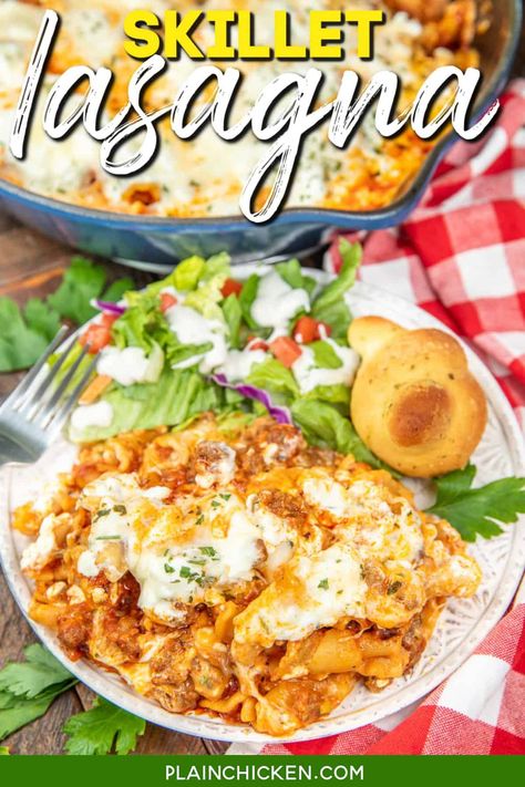 One-Pot Skillet Lasagna Recipe - an easy, one-pan meal packed with all the cheesy, saucy goodness you love in traditional lasagna! Perfect for busy weeknights, it’s ready in no time and delivers big flavor. Pair with a crisp salad and garlic bread for a complete meal the whole family will love! Skillet Lasagna Easy, Simply Lasagna, Quick Lasagna, Plain Chicken Recipe, Skillet Lasagna Recipe, Crisp Salad, Skillet Lasagna, Meat Lasagna, Traditional Lasagna