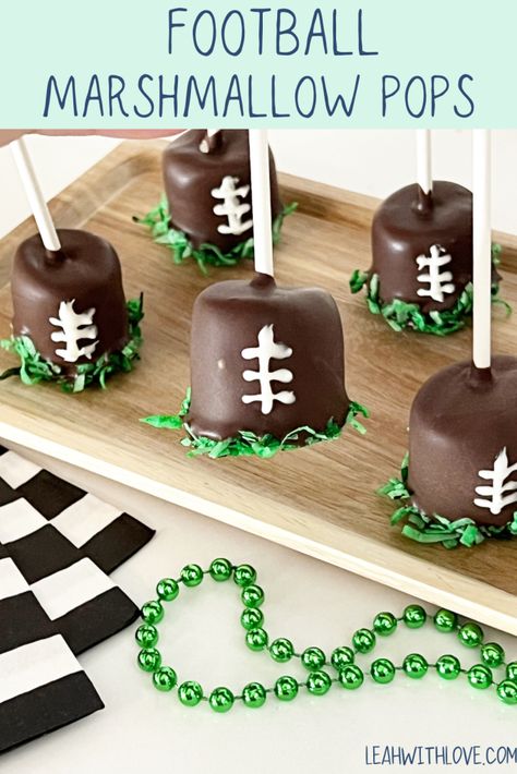 Football Marshmallow Pops, Fall Marshmallows, Birthday Marshmallows, Marshmallow Pops Halloween, Football Party Desserts, Football Party Treats, Marshmellow Treats, Pig Cake Pops, Football Cake Pops