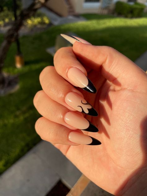 Flame French Tip Nails Almond, Black French Flame Nails, Black French With Flame, Black Flame Almond Nails, Flame Almond Nails, Heart Flame Nails, Black Almond Nails, Black French Nails, Heart On Fire