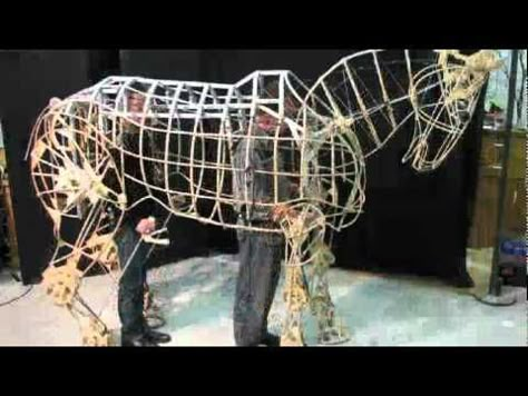 War Horse. Incredible puppets made by Hand Spring Puppet Company Horse Puppet, Puppet Ideas, Puppet Theatre, Puppet Making, Puppet Theater, Theatre Set, Sleepy Hollow, The Genius, Hyena