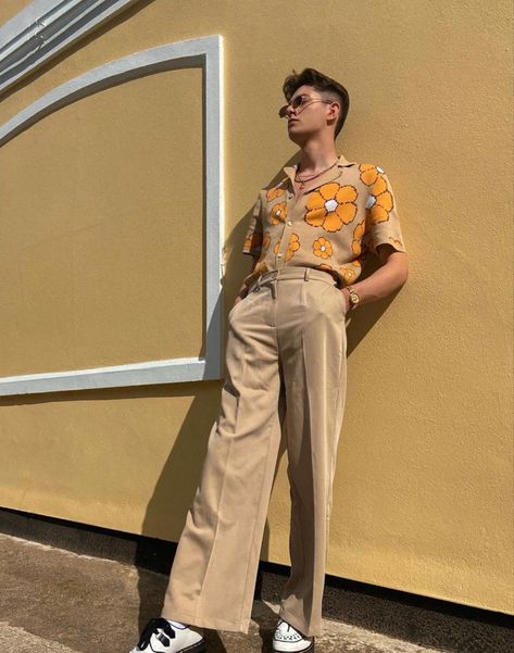 Harvard Fashion, Queer Mens Fashion, Male Model Outfits, Debut Outfit, 70s Fashion Aesthetic, Johnny Walker, Outfits Pastel, Chique Outfit, Fashion 70s