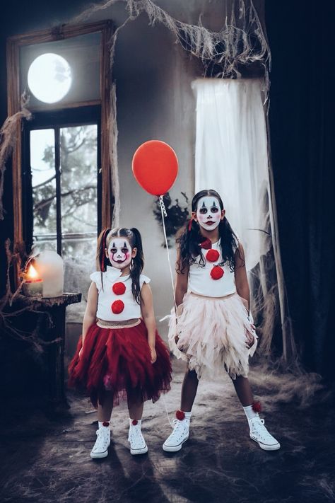 Creepy Clown Family Costume, Creepy Clown Costume, Clown Halloween, Creepy Clown, Clown Costume, Family Costumes, Family Halloween Costumes, Family Halloween, Halloween Costumes