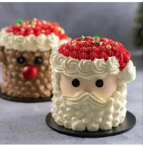 Reindeer Cakes, Santa Cake, Christmas Themed Cake, Christmas Cake Designs, Christmas Cake Decorations, Xmas Cake, Cupcake Designs, Cake Decorating Designs, Cake Boss