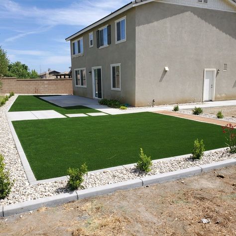 Turf And Rock Landscape, Turf Backyard Ideas Play Areas, Artificial Turf Backyard Ideas, Boulevard Landscape, Artificial Turf Backyard, Playroom Lounge, Turf Landscaping, Garden Ideas Patio, Patio Garden Ideas