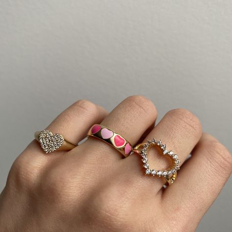 Tvd Fanfiction, Xoxo Ring, Pink Heart Rings, Gem Rings, Copper Heart, Gem Ring, Flower Hair Accessories, Bling Rings, Lots Of Love