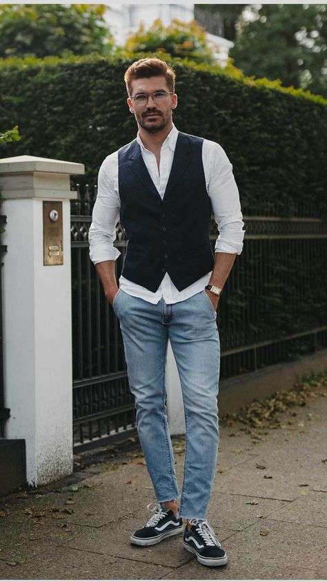 Vest Outfit Ideas Men, Waistcoat Outfits, Sleevless Jacket, Men Vest Outfits, Vest Outfit Ideas, Vans Outfit Men, Casual Look For Men, Vest Outfits Men, Mens Black Vest