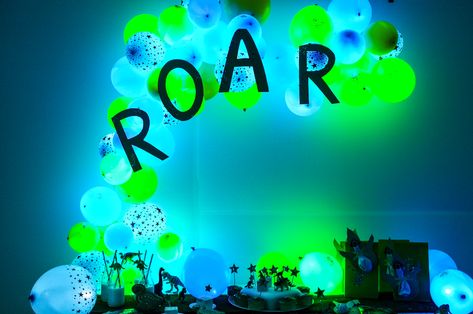 Led Light Up Balloons, Light Up Balloons, Glow Stick Party, Birthday Lights, Dinosaur Themed Birthday Party, Led Balloons, Up Balloons, Happy Birthday Quotes For Friends, Fourth Birthday