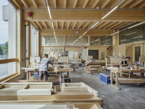 Workshop Architecture, Carpentry Workshop, Timber Architecture, Workshop Studio, Studios Architecture, Workshop Design, Wood Projects That Sell, Timber Structure, Timber Construction