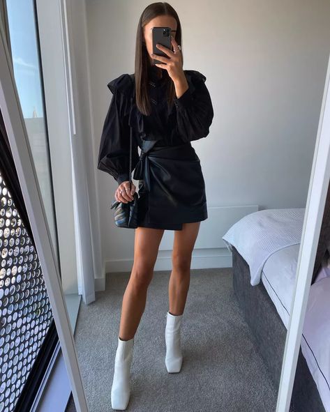 White Boots Outfit, Outfit Botas, Outfit Chic, Causual Outfits, Night Out Outfit, White Boots, Dressy Outfits, 가을 패션, Winter Fashion Outfits