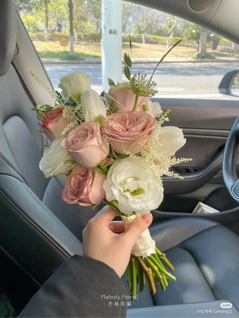 Mini Bouquet Bride, Simple Prom Bouquet Ideas, Mini Bouquet Hoco, Peach Pink White Wedding Flowers, Pink Prom Bouquet Ideas, Simple Prom Bouquet, Pink Hand Bouquet, Mini Wedding Bouquet, Small Prom Bouquet