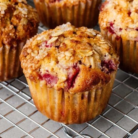 Strawberry Oatmeal Muffins, Strawberry Chocolate Chip Muffins, Mini Corn Muffins, Yoghurt Muffins, Cornmeal Muffins, Jumbo Muffins, Strawberry Oatmeal, Strawberry Muffins, Oat Muffins