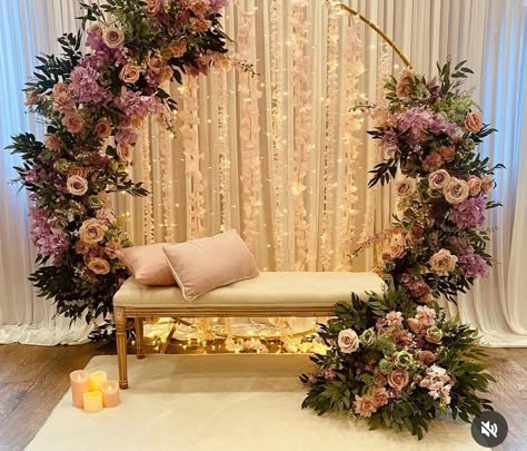 Easy Backdrop Ideas Diy, Easy Backdrop Ideas, Backdrop Ideas Diy, Bridal Room Decor, Engagement Stage, Engagement Stage Decoration, Ganpati Decor, Marriage Function, Diy Photo Backdrop