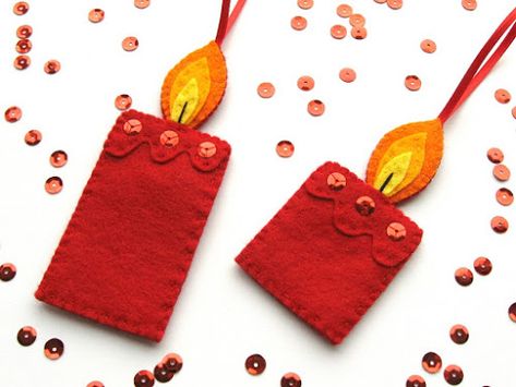 How To: Felt Christmas Candle Ornaments Diy Christmas Candles, Candle Ornament, Felt Crafts Christmas, Felt Christmas Decorations, Felt Christmas Tree, Navidad Diy, Felt Decorations, Felt Christmas Ornaments, Christmas Makes