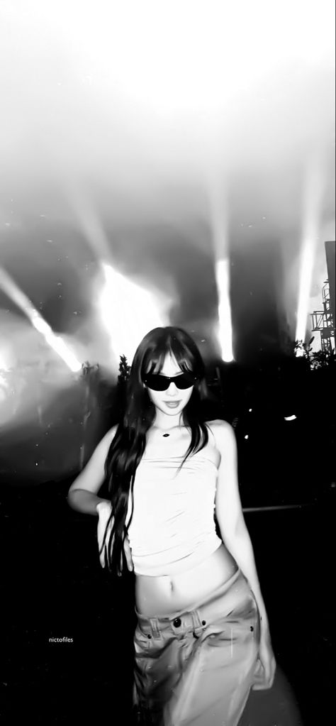 Jennie dark wallpaper. Jennie Kim Wallpaper Dark, Jennie Kim Aesthetic Dark, Kpop Dark Wallpaper Iphone, Jennie Desktop Wallpaper, Kpop Dark Wallpaper, Dark Kpop Wallpaper, Dark Coquette Wallpaper, Jennie Wallpaper Aesthetic, Jennie Dark Aesthetic