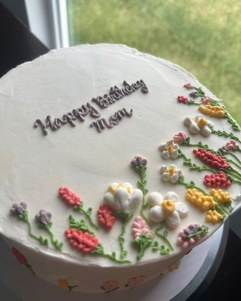 Grand Blessings Cake-kary on Instagram: "It’s all in the details 🌷🌸🪻🌼🌿 🩷" Cake Borders Designs, Cookie Cake Borders, Cake Borders, Cute Cakes, Cake, Birthday, 10 Things, Instagram