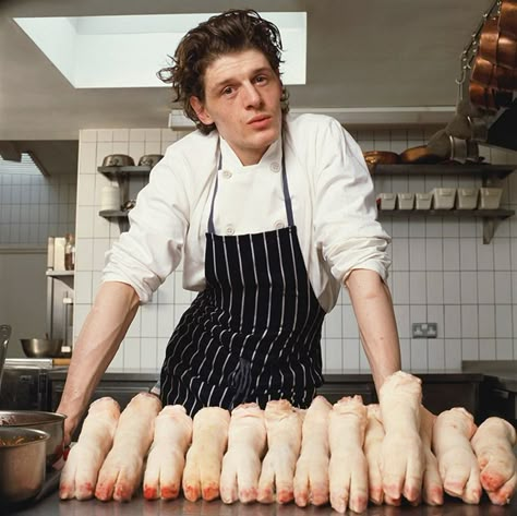 Klaus (@_rubberbaron) / X Trotters Recipe, Pig Trotters, Marco Pierre White, Restaurant Photography, Anthony Bourdain, Men Fashion Show, Sous Chef, Photography Portraits, Professional Kitchen