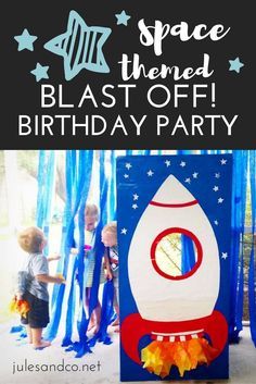 Ready to blast off for an awesome boy's birthday party? Check out our take on a space themed birthday party. Make a spaceship photo booth, plastic bottle rocket backpacks, astronaut play ideas, and more! 3-2-1-Blast Off! Blast Off Birthday Party, 4de Verjaardag, Space Themed Party, Space Themed Birthday, Rocket Party, Galaxy Party, Astronaut Party, Two The Moon, Astronaut Birthday