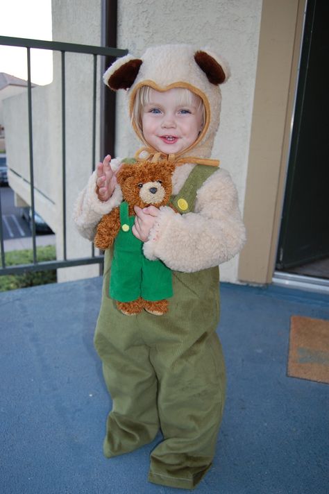 corduroy bear costume toddler | corduroyscloset: Costumes Day 5- Corduroy the Bear Corduroy Halloween Costume, Corduroy Bear Costume, Bear Costume Toddler, Corduroy Costume, Halloween Diy Toddler, Corduroy The Bear, Zero Dog Costume, Corduroy Bear, Book Character Day