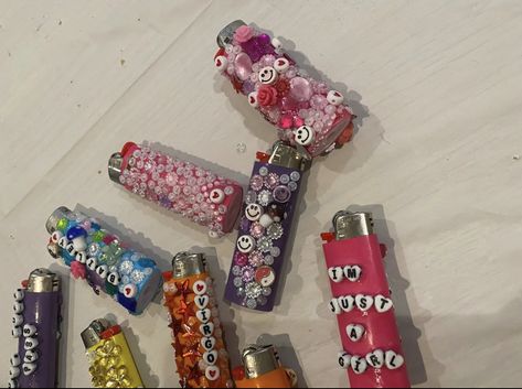 Junk Lighter Case, Diy Lighters Design, Decorate Lighters Diy, Decorating Lighters Diy, Diy Lighter Decor, Lighter Decoration Ideas, Decorate Lighters, Diy Lighter Design, Decorated Lighters Diy