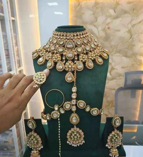 3000 free ship Indian Bride Accessories, Bridal Jwellery Trending 2024, Wedding Jewellery Set Bridal, Kundan Bridal Necklace Set, Bridal Necklace Set Gold, Bridal Jewellery Set Weddings, Bridal Jwellery Design Indian Jewelry, Kundan Jewellery Set Royals, Royal Jewelry Indian