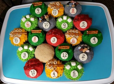 Settlers of Catan Cupcakes Settlers Of Catan Cupcakes, Catan Cupcakes, Catan Party, Themed Nights, Game Night Parties, Settlers Of Catan, Games Party, Celebrate Good Times, Game Party