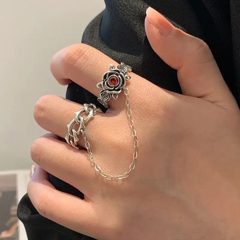 Vintage Rose Thorns Hollowed Chain Wrap Fashion Copper - Temu Flower Wedding Ring, Double Finger Ring, Gothic Ring, Wedding Party Gifts, Ring Settings Types, Gothic Rings, Rose Ring, Double Ring, Personalized Rings