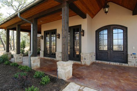 View our photo gallery featuring home exteriors.  Creating beautiful, energy efficient custom homes and custom home editions in the Dallas, TX area. Rock Porch Columns, Stone Ideas For Front Of House, Exterior Stucco, Front Porch Stone, Hill Country Homes, Building A Porch, Stucco Homes, Stone Pillars, Stucco Exterior