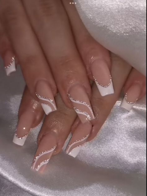 Cute French Tip Nail Designs For Summer, Nails French With Design, Nail Fun Designs, Long Square Acrylic Nails Designs For Summer, Simple Nail Designs French Tip, French Tip Ideas White, Grad Nails Acrylic, Nails French Tip With Design, French Nails With Design