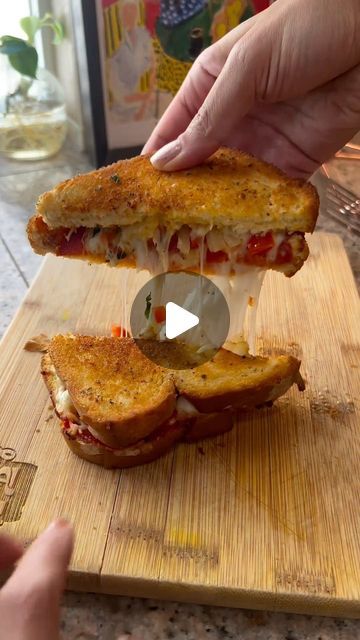 Michelle Belfrey on Instagram: "Easy Air Fryer Pizza Sandwich 🍕🥪 The perfect after school snack. Add whatever topping you like.  #airfryerrecipes #airfryer #easyrecipeideas #easyrecipesforkids #pizzalover" Air Fryer Sandwich Recipes, Air Fryer Sandwiches, Sandwich In Air Fryer, Pizza Grilled Cheese Recipes, Pub Snack, Air Fryer Pizza, Pizza Grilled Cheese, Panini Sandwich, Pizza Sandwich