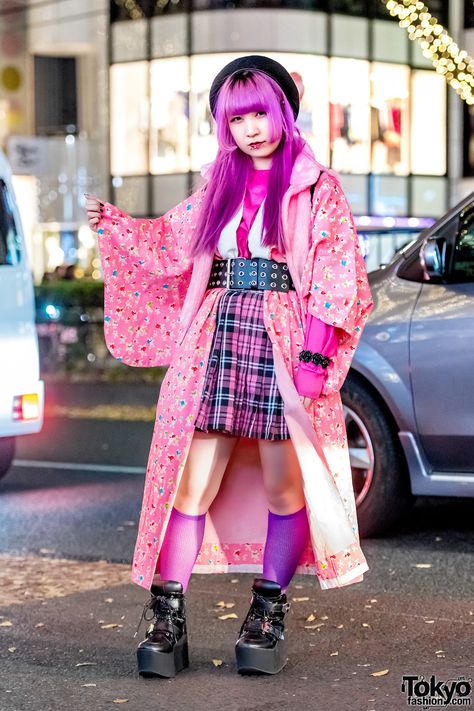 Harajuku Fashion Women, Mixing Prints Fashion, Japanese Fashion Harajuku, Mode Harajuku, Estilo Harajuku, Harajuku Fashion Street, Fashion Student, Tokyo Street Fashion, Harajuku Girls