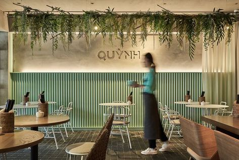 Modern Restaurant Design, Plant Styling, Tea Lounge, Coffee Shop Interior Design, Cafe Concept, Cafe Shop Design, Coffee Shops Interior, Modern Restaurant, Coffee Shop Design