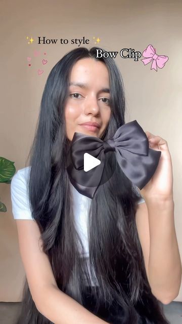 Hairstyles With Bow Clips, India Girl, Trending Makeup, Hair Hack, Bows Hair, Bow Clip, Hair Stuff, Trending Fashion, Beauty Hair