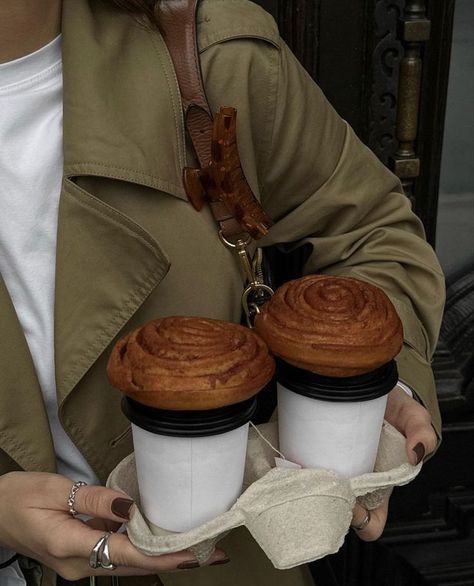 Chic Autumn Aesthetic, Autumn Content Ideas, Autumn Feed Instagram, Details Aesthetic, Autumn Instagram, Fall Mood Board, Coffee Shop Aesthetic, Fall Inspo, Aesthetic Coffee